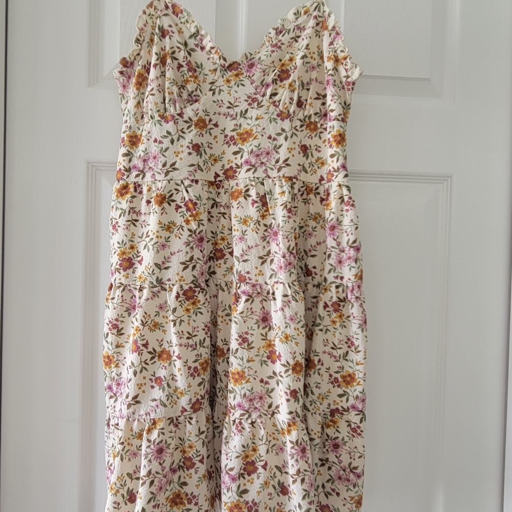 No Boundaries Strappy Floral Dress Size: S (4-6)